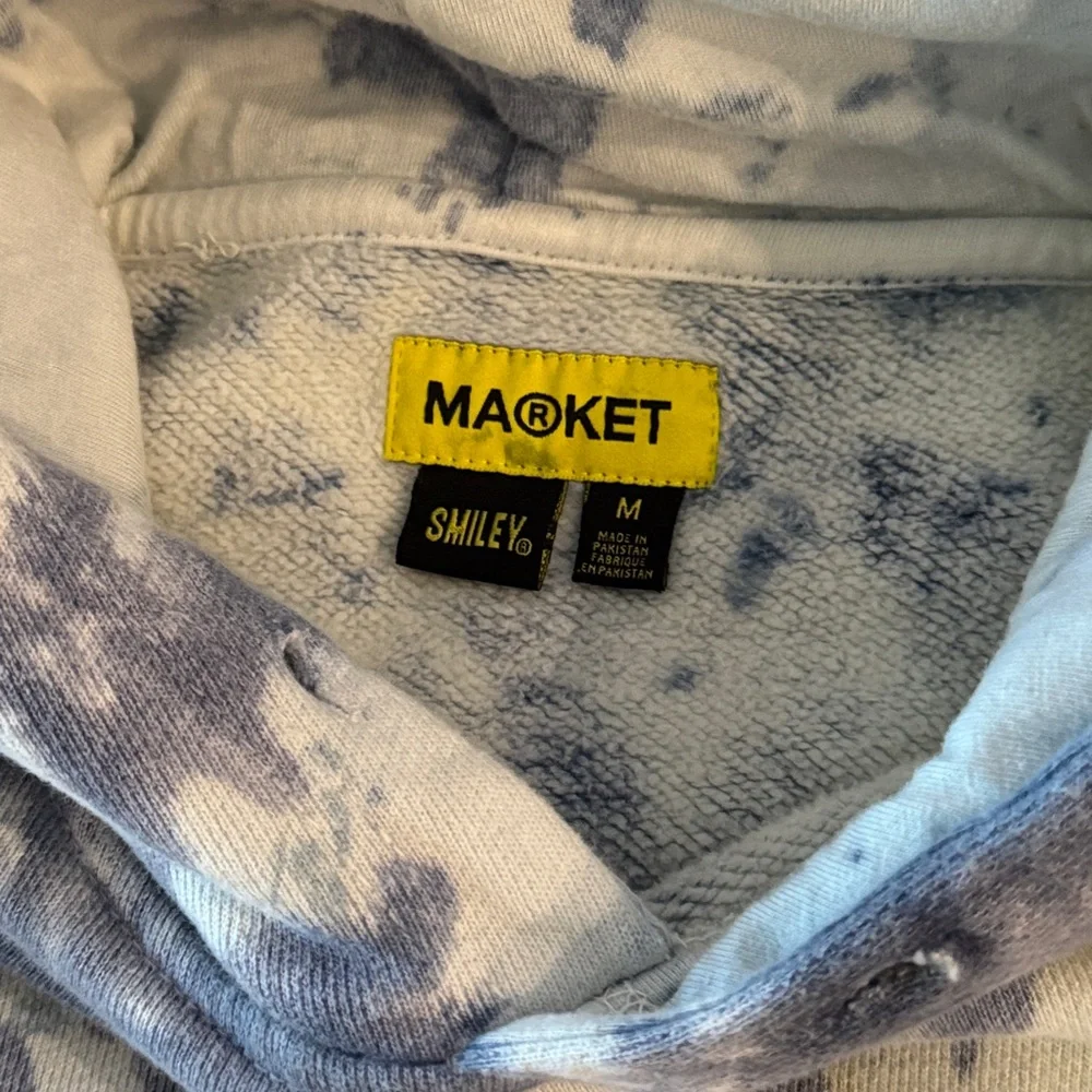 MARKET Smiley Sun Dye Blue white yellow Hoodie- size M - Picture 5 of 13